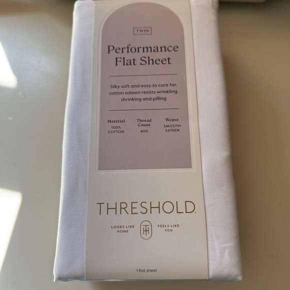 Threshold White Performance Flat Sheet - Picture 1 of 4